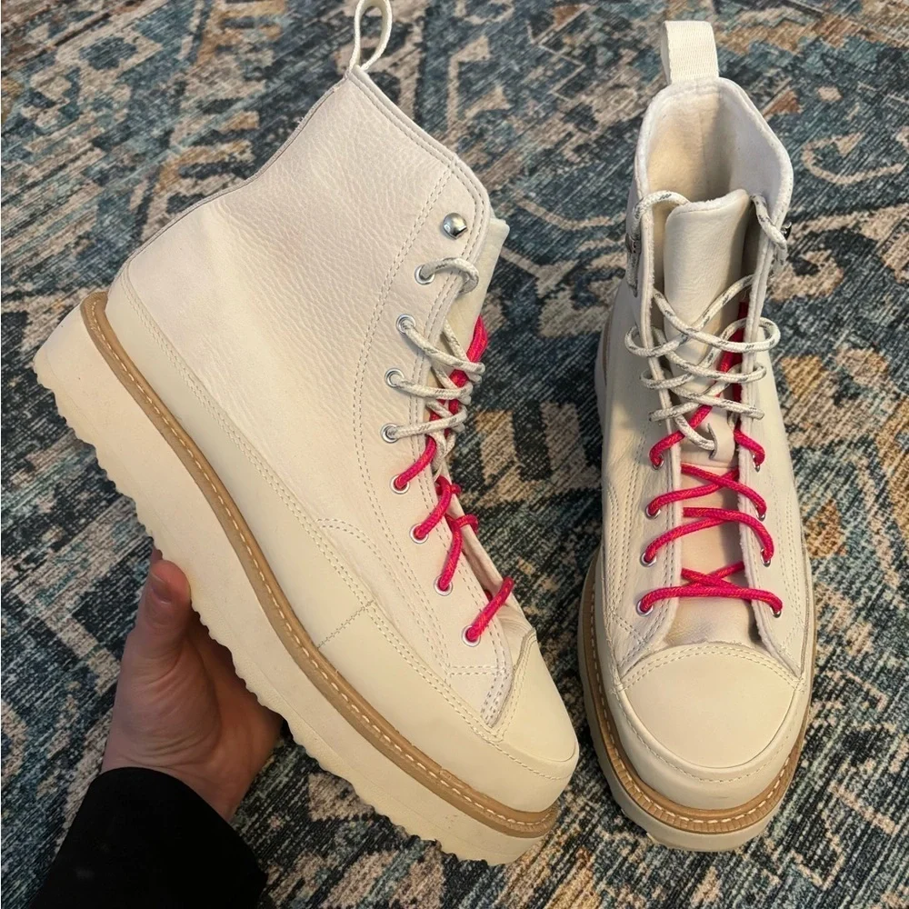 NEW Converse | Cream Pink Unisex Chuck Taylor‎ Crafted Boots Sz 8.5M/10W